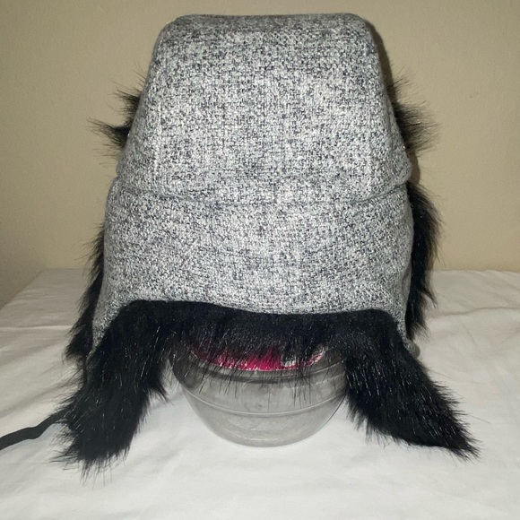 Rosin Flannel and faux fur Trapper Hat - Picture 5 of 8